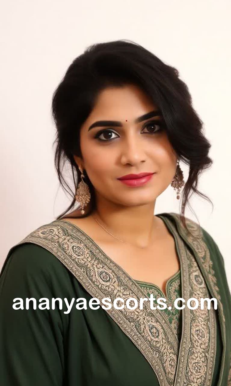 Hansi Escort Service